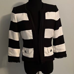 White House Black Market black and white soft twill jacket. Size 6